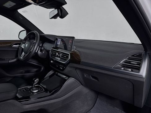 Used 2024 BMW X4 xDrive30i w/ Parking Assistance Package image 30