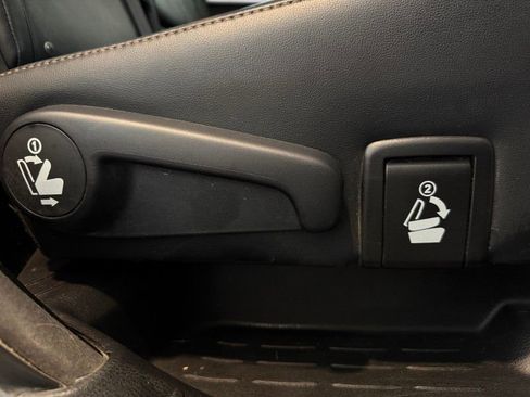 Used 2016 Toyota Highlander XLE image 42