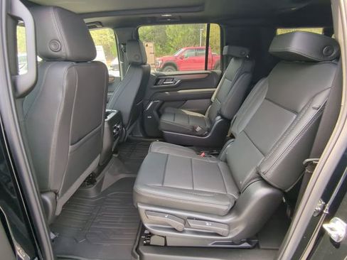 New 2026 GMC Yukon XL Denali w/ Sun & Power Step Package AWD/4WD image 39