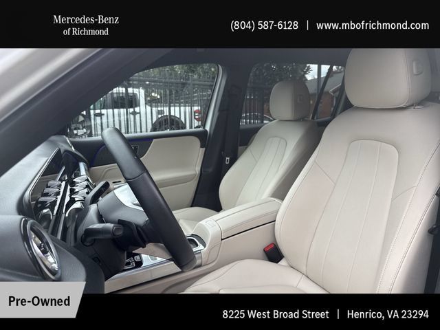 Used 2025 Mercedes-Benz GLB 250 4MATIC image 14