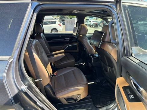 Used 2021 Kia Telluride SX w/ SX Prestige Package AWD/4WD image 34