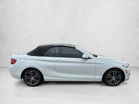 Used 2020 BMW 230i xDrive Convertible w/ Premium Package AWD/4WD image 4