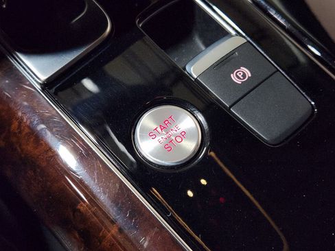 Used 2014 Audi A8 L 4.0T w/ Premium Package image 40