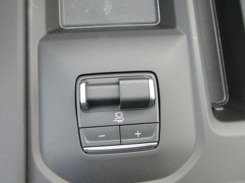 New 2026 GMC Sierra 2500 AT4X w/ AT4X AEV Edition AWD/4WD image 21
