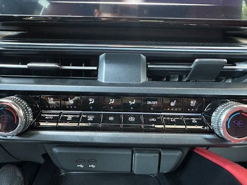 Used 2024 Acura ZDX A-Spec image 7