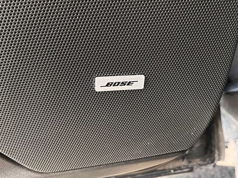 Used 2023 Cadillac XT6 Premium Luxury w/ Technology Package image 30