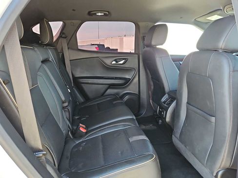 Used 2019 Chevrolet Blazer Premier w/ Driver Confidence II Package FWD image 17