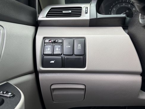 Used 2016 Honda Odyssey EX-L image 20