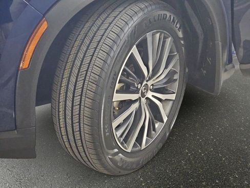 Used 2023 INFINITI QX60 Sensory w/ Cargo Package AWD/4WD image 35