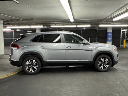 New 2026 Volkswagen Atlas Cross Sport SE AWD/4WD image 37