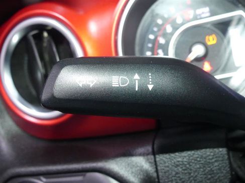 Used 2018 Jeep Wrangler Unlimited Rubicon w/ Dual Top Group image 34