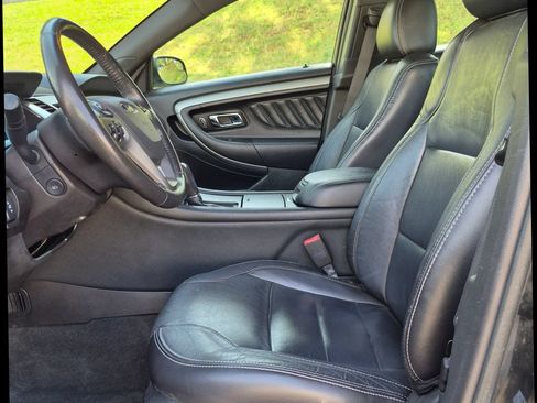 Used 2014 Ford Taurus SEL w/ Equipment Group 201A FWD image 17