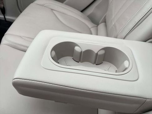 Used 2019 Lincoln MKC Select w/ Select Plus Package image 12