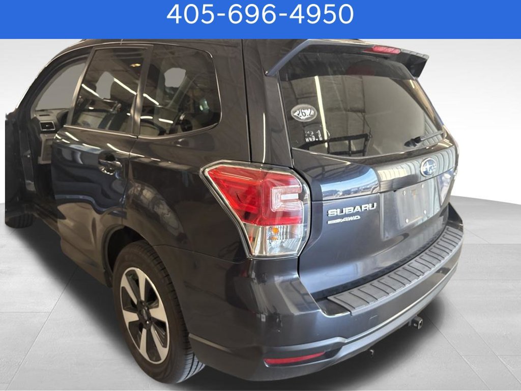 Used 2017 Subaru Forester 2.5i Premium w/ All-Weather Package AWD/4WD image 10