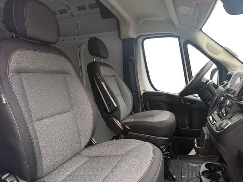 New 2026 RAM ProMaster 3500 w/ Premium Convenience Group image 15