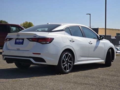 Used 2024 Nissan Sentra SR w/ Trunk Package image 20