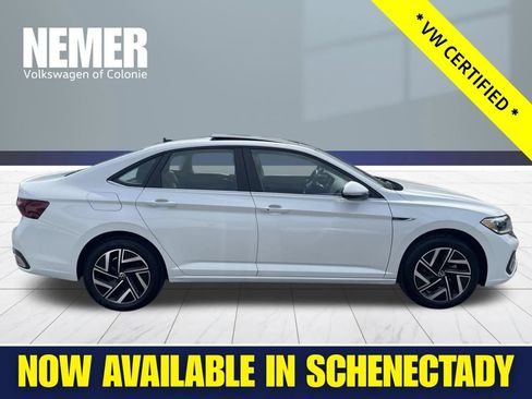 Certified 2023 Volkswagen Jetta SEL FWD image 8