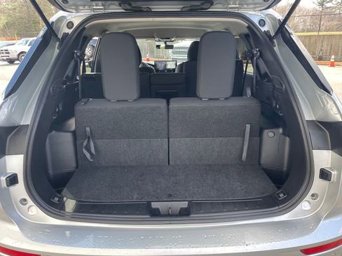 Used 2025 Mitsubishi Outlander ES AWD/4WD image 13