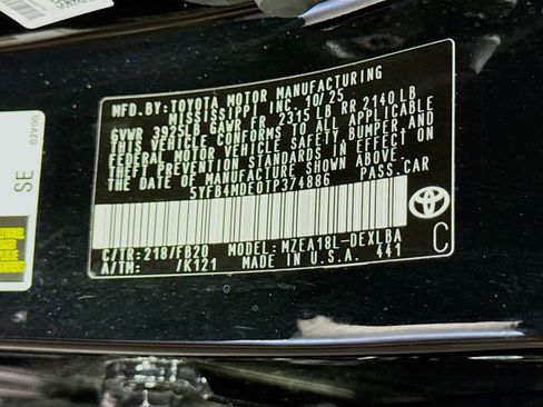 Used 2026 Toyota Corolla LE FWD image 39