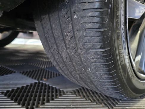 Used 2017 Ford Escape SE w/ SE Sport Appearance Package image 35