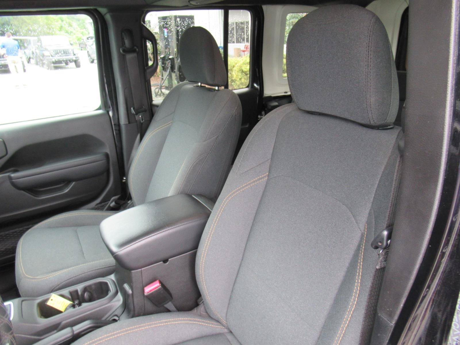 Used 2024 Jeep Wrangler Unlimited Sport AWD/4WD image 18