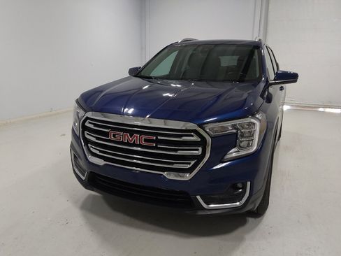 Used 2023 GMC Terrain SLT AWD/4WD image 15
