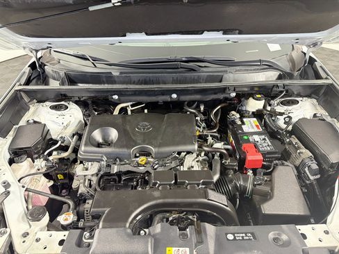 Used 2021 Toyota RAV4 XLE Premium FWD image 36