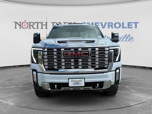 Certified 2026 GMC Sierra 2500 Denali w/ Denali Reserve Package AWD/4WD image 2