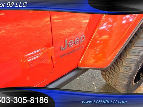 Used 2018 Jeep Wrangler Unlimited Rubicon AWD/4WD image 40