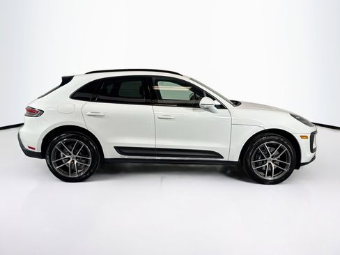 Used 2025 Porsche Macan image 8