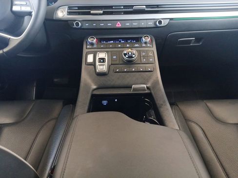 Used 2024 Hyundai Palisade Limited AWD/4WD image 11
