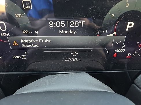 Used 2025 GMC Yukon XL AT4 w/ AT4 Premium Package image 23