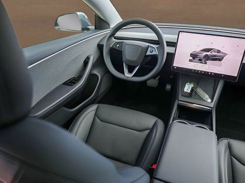 Used 2025 Tesla Model 3 RWD image 26