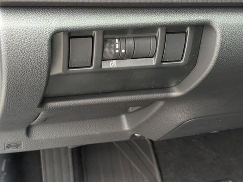 New 2026 Subaru Crosstrek 2.0i Premium AWD/4WD image 18