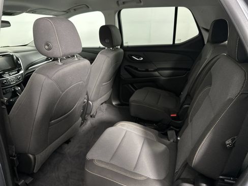 Used 2020 Chevrolet Traverse LT FWD image 16
