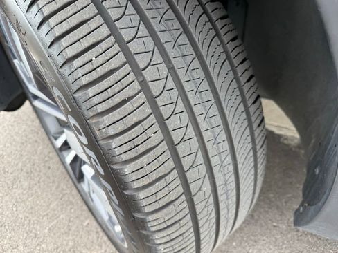 Used 2022 Volkswagen Atlas SEL Premium image 10