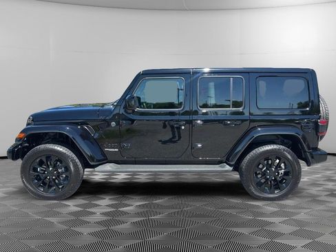 Used 2021 Jeep Wrangler Unlimited Sahara AWD/4WD image 5