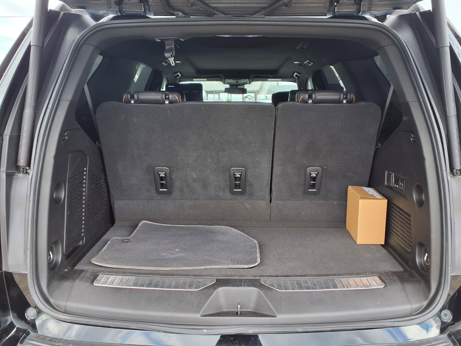Used 2023 GMC Yukon AT4 AWD/4WD image 5