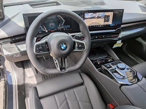 New 2026 BMW 530i image 3