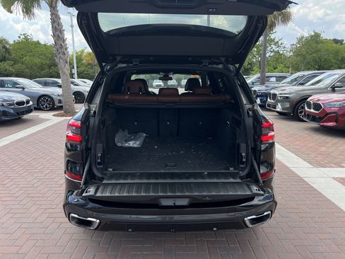 Used 2022 BMW X5 xDrive40i w/ M Sport Package image 32