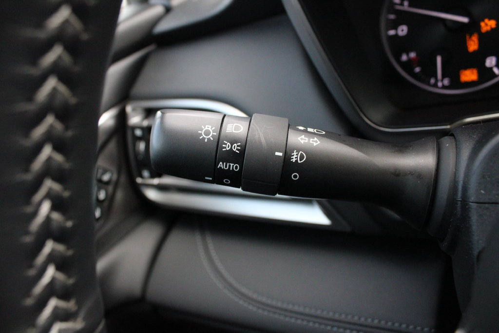Used 2024 Subaru Outback Premium AWD/4WD image 13