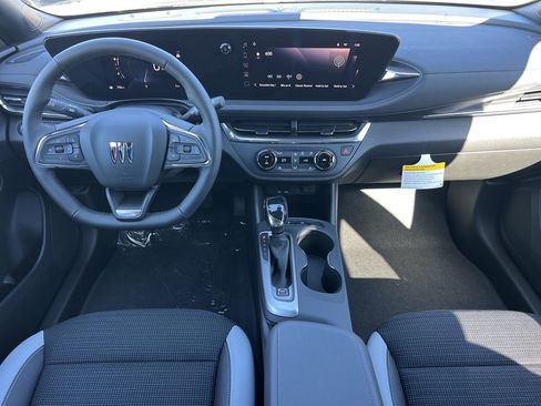 New 2026 Buick Envista Preferred image 2