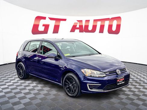 Used 2019 Volkswagen e-Golf SE w/ Driver Assistance Package image 1