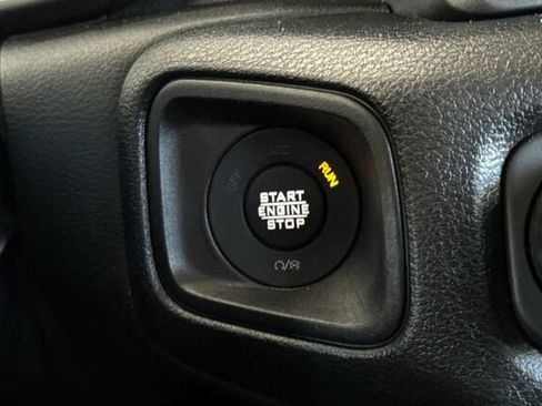 Used 2024 Jeep Wrangler Sport S image 19