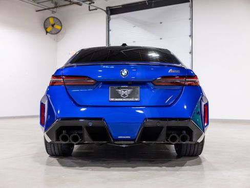 Used 2025 BMW M5 w/ Executive Package image 5