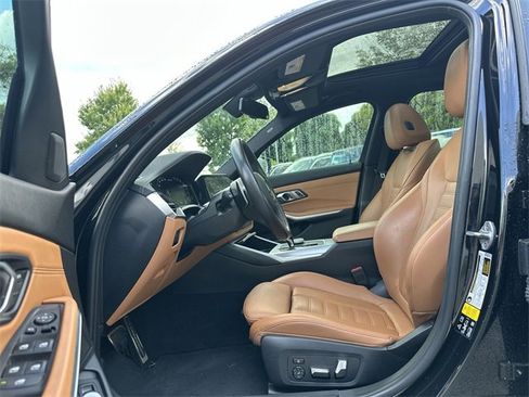 Used 2021 BMW M340i xDrive image 12