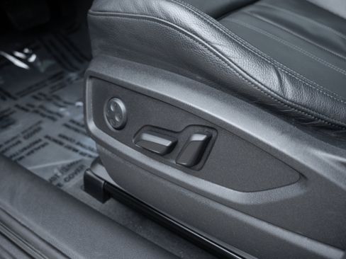 Used 2018 Audi Q5 2.0T Premium Plus w/ Premium Plus Package image 9