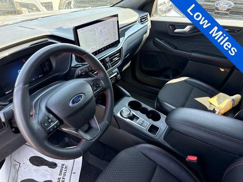 Used 2023 Ford Escape ST-Line w/ Tech Pack #1 AWD/4WD image 3