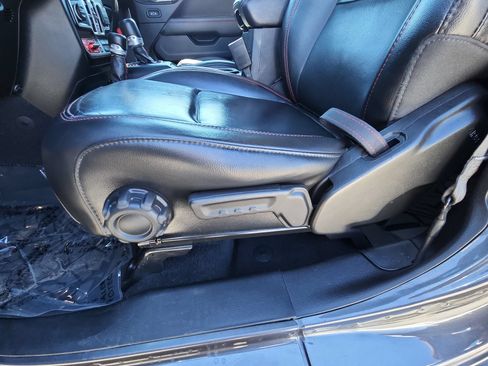 Used 2021 Jeep Wrangler Unlimited Rubicon AWD/4WD image 14