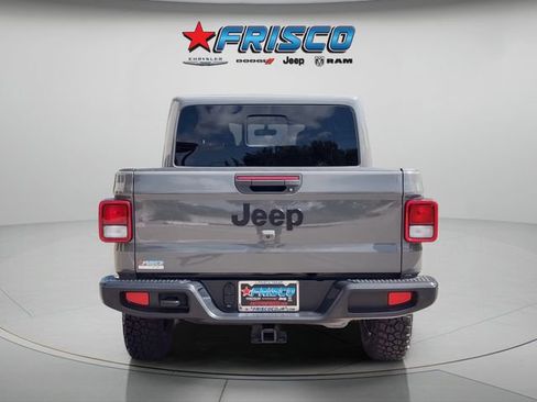 Used 2023 Jeep Gladiator Sport AWD/4WD image 4